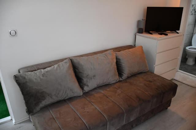 Apartman u Kući - Image 6