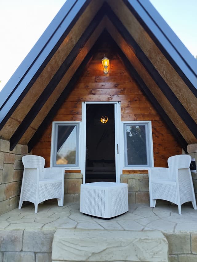 Bungalov u Dvorištu - Image 2