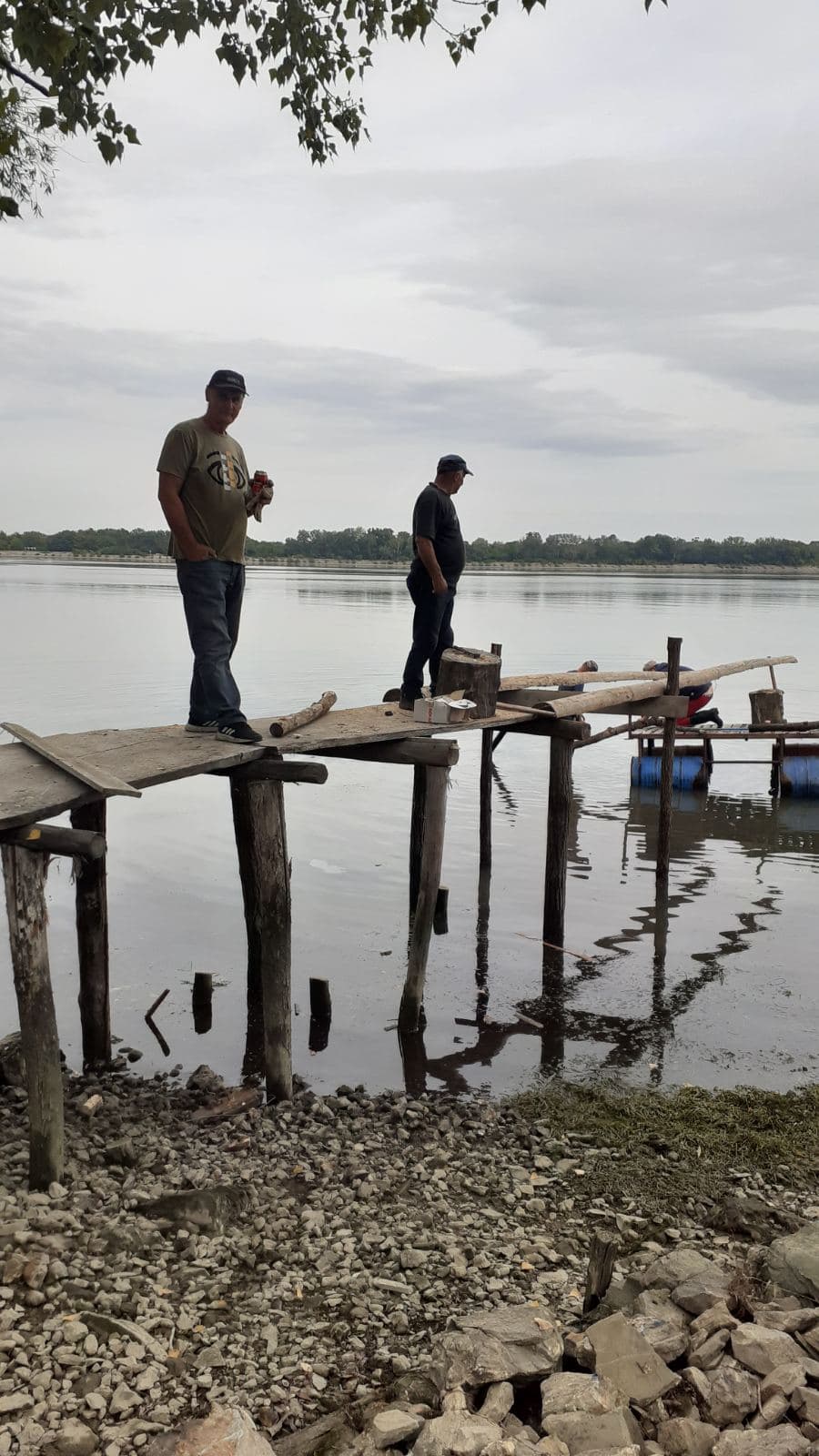 Veza sa rekom - Proces obnove mola nije bio lak — uključivao je mnogo blata, razmišljanje van okvira, ali i ogromnu satisfakciju kada vidite da se nešto stvara iz ničega. 1