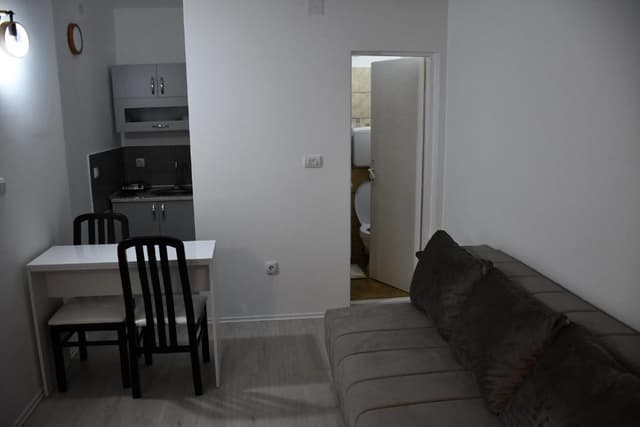 Apartman u Kući - Image 5